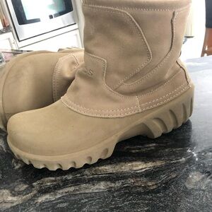 Crocs Winter Boots Women’s Sz 12